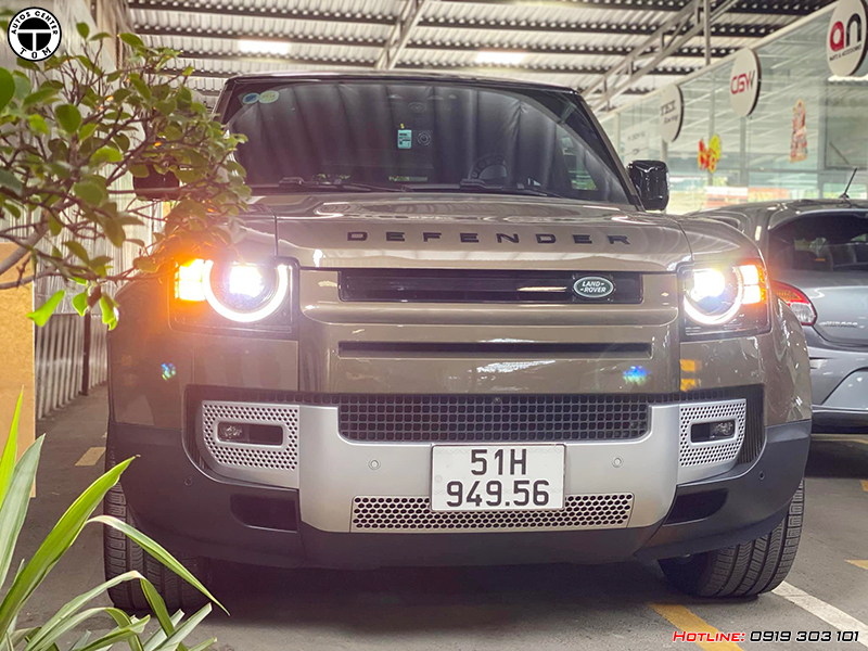 Giá Land Rover Defender First Edition 2020 xin liên hệ 0919.303.101