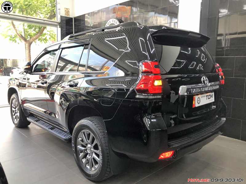 Thân xe Toyota Land Cruiser Prado 2019